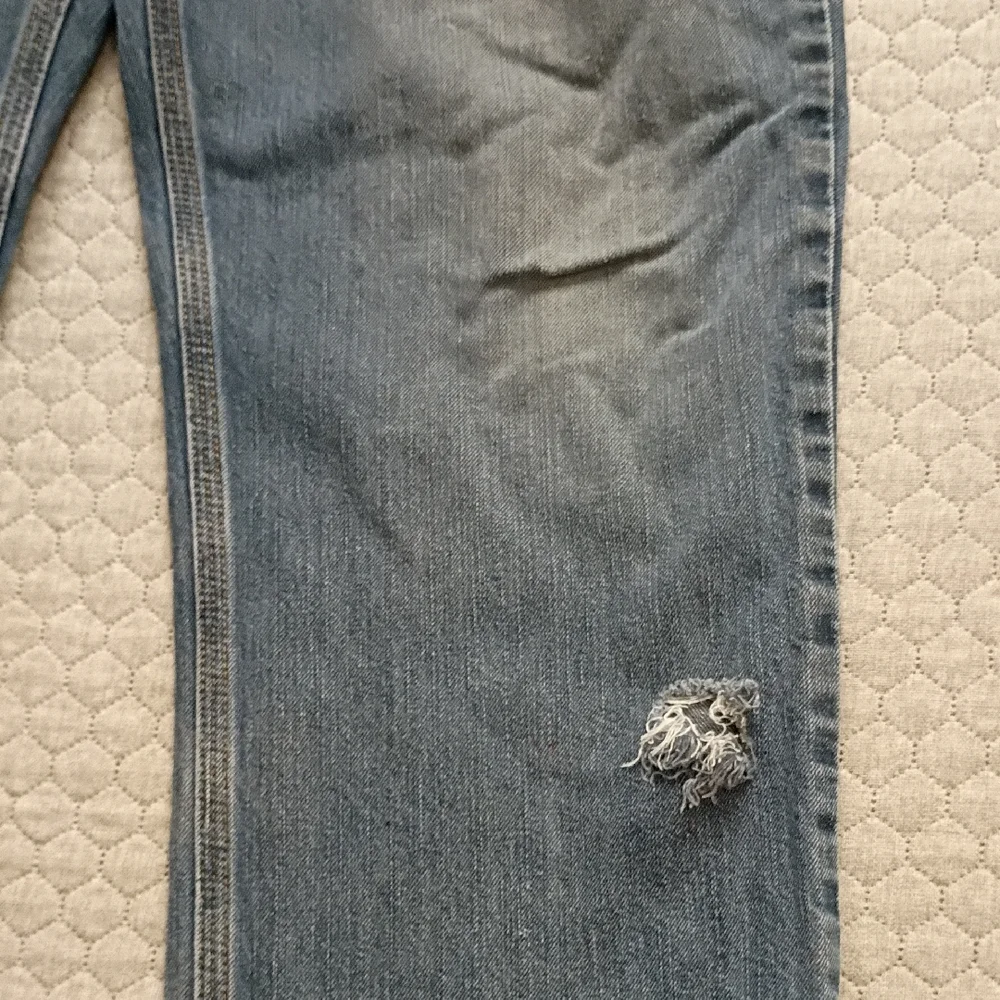 Carhartt Men's 36x30 Relaxed Fit Jeans DISTRESSED - See Notes
